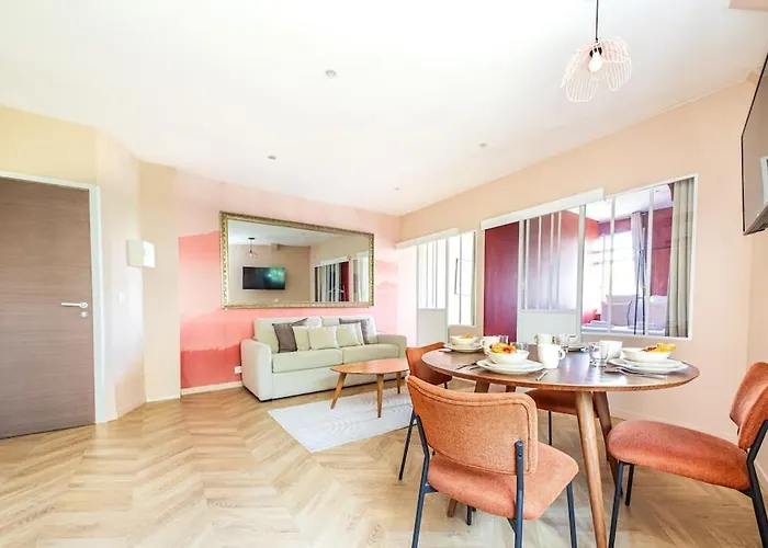Superbe Appartement Rose Pour 6 Avec Sauna