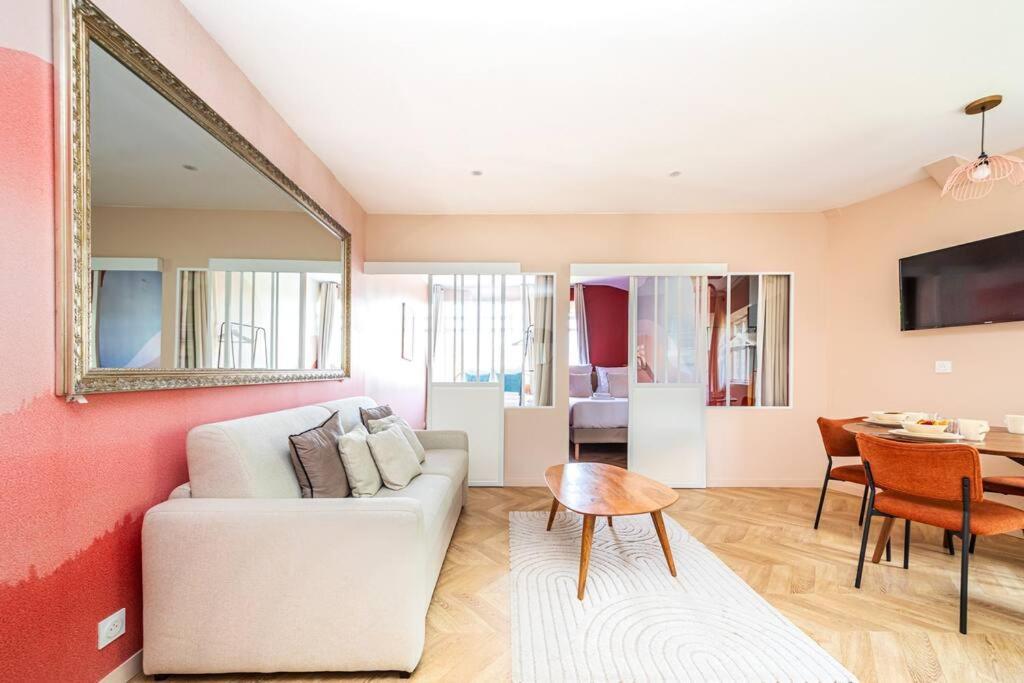 Apartment Superbe Rose Pour 6 Avec Sauna Paris